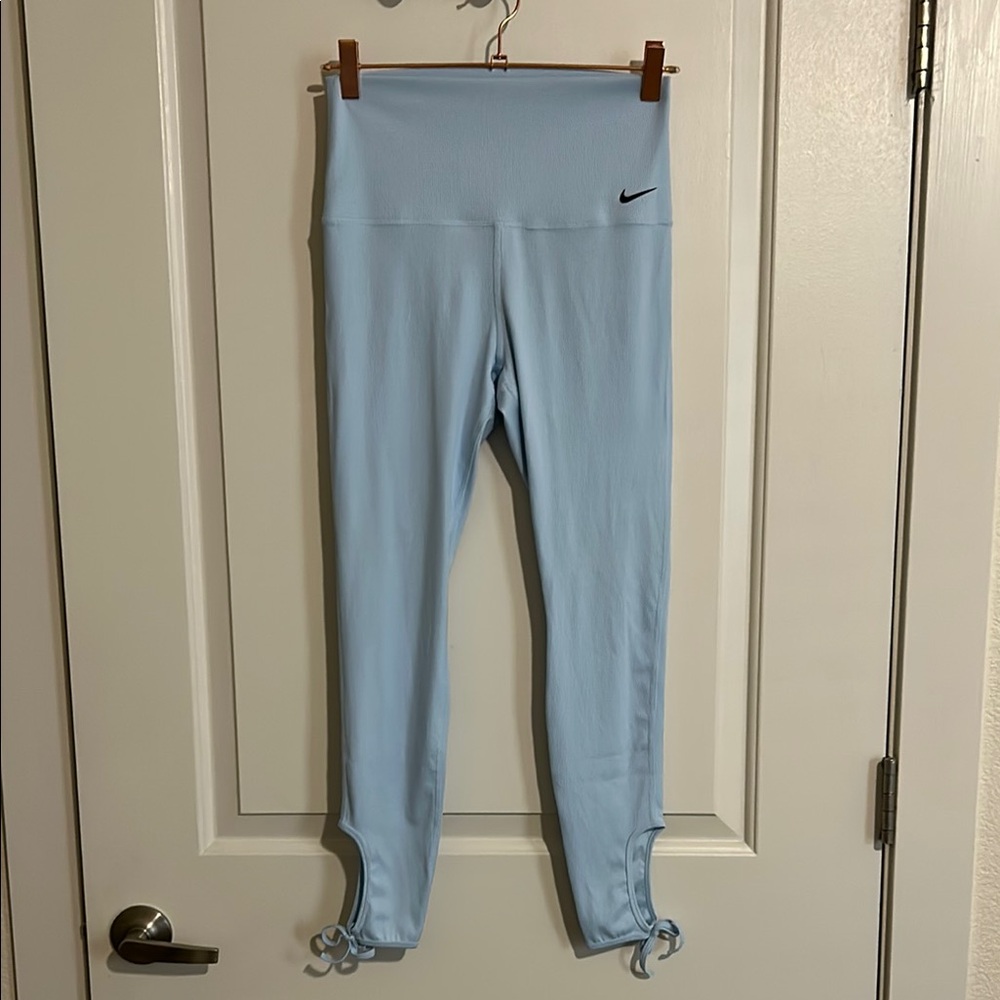 NWOT Nike Light Blue Ribbed Leggings